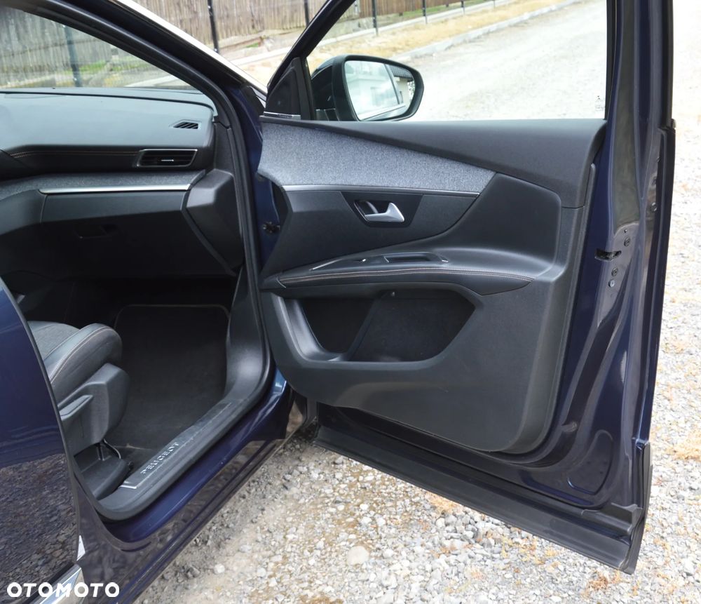 Peugeot 5008 - 32