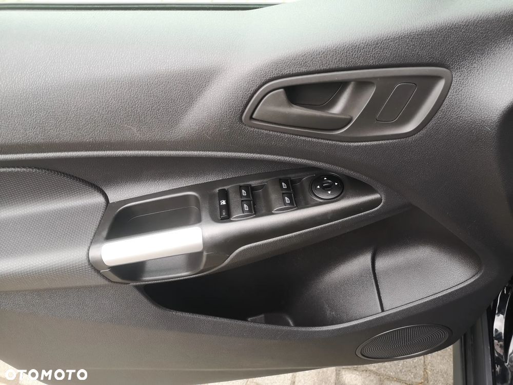 Ford Tourneo Connect Grand - 22