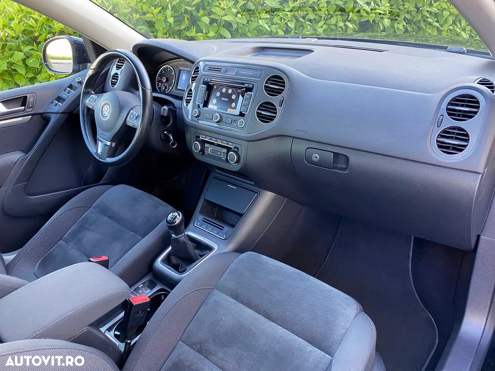 Volkswagen Tiguan - 9