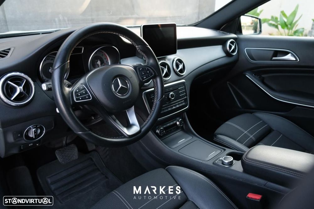 Mercedes-Benz GLA 220 d 7G-DCT Urban - 5