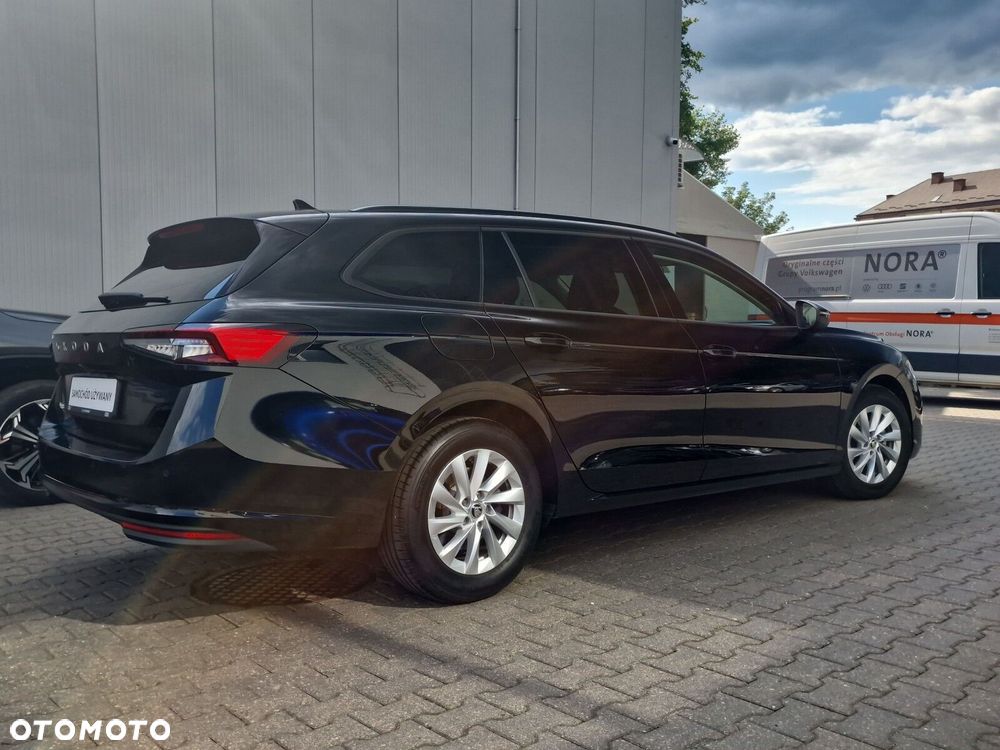 Skoda Superb 2.0 TDI SCR Essence DSG - 26