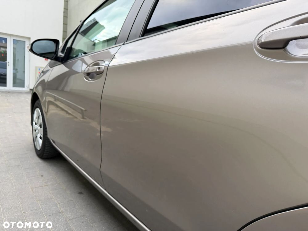 Toyota Yaris 1.33 VVT-i Executive - 26