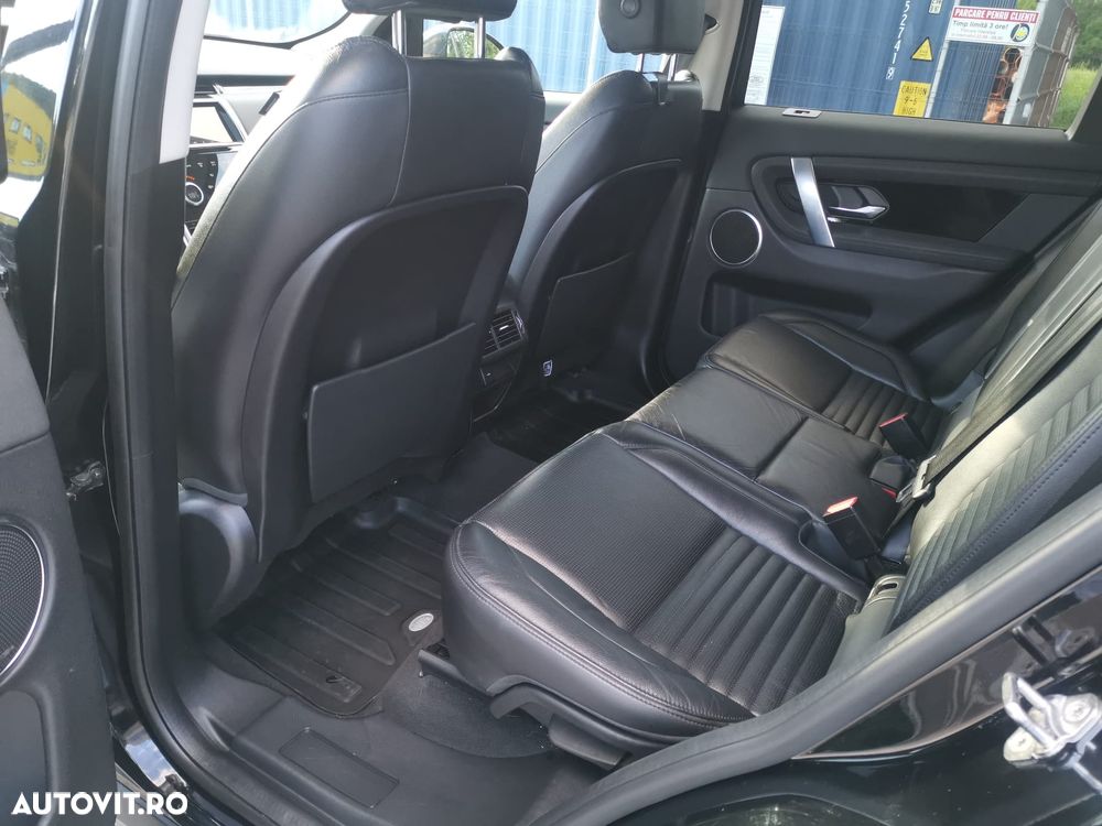 Land Rover Discovery Sport - 32