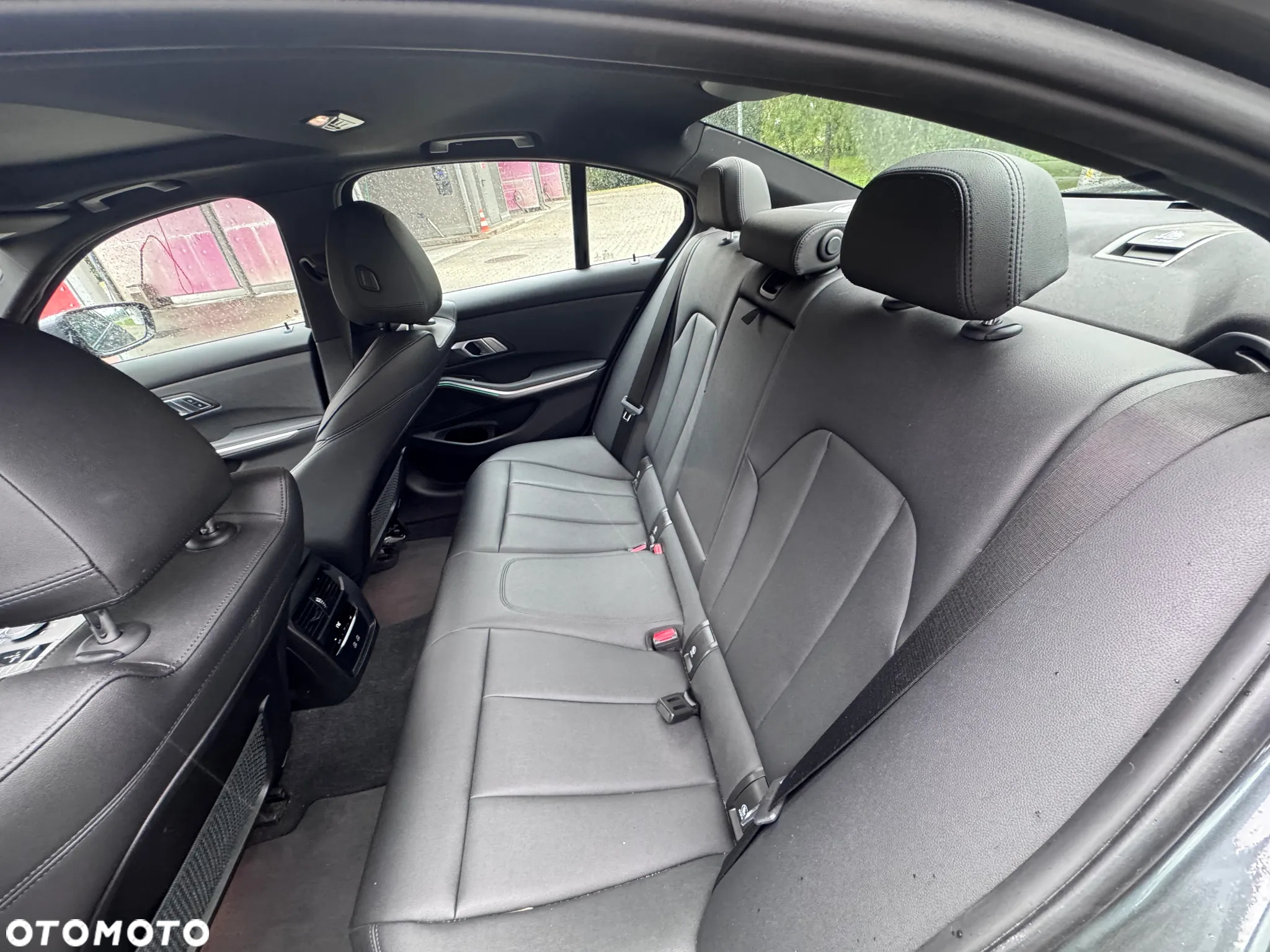 BMW Seria 3 330i xDrive M Sport - 11