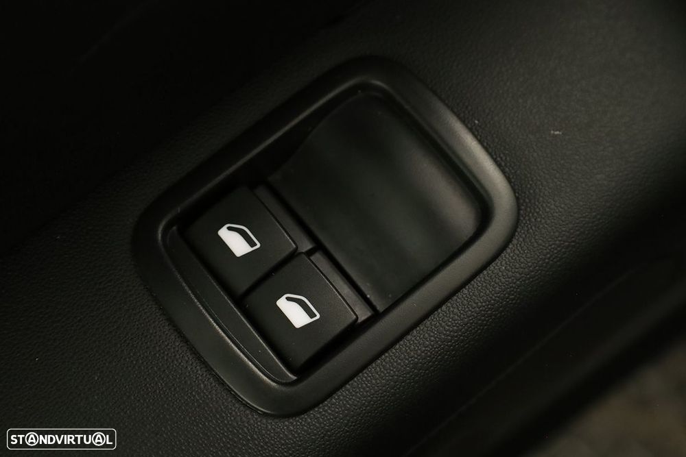 Citroën C3 1.2 PureTech Plus - 20