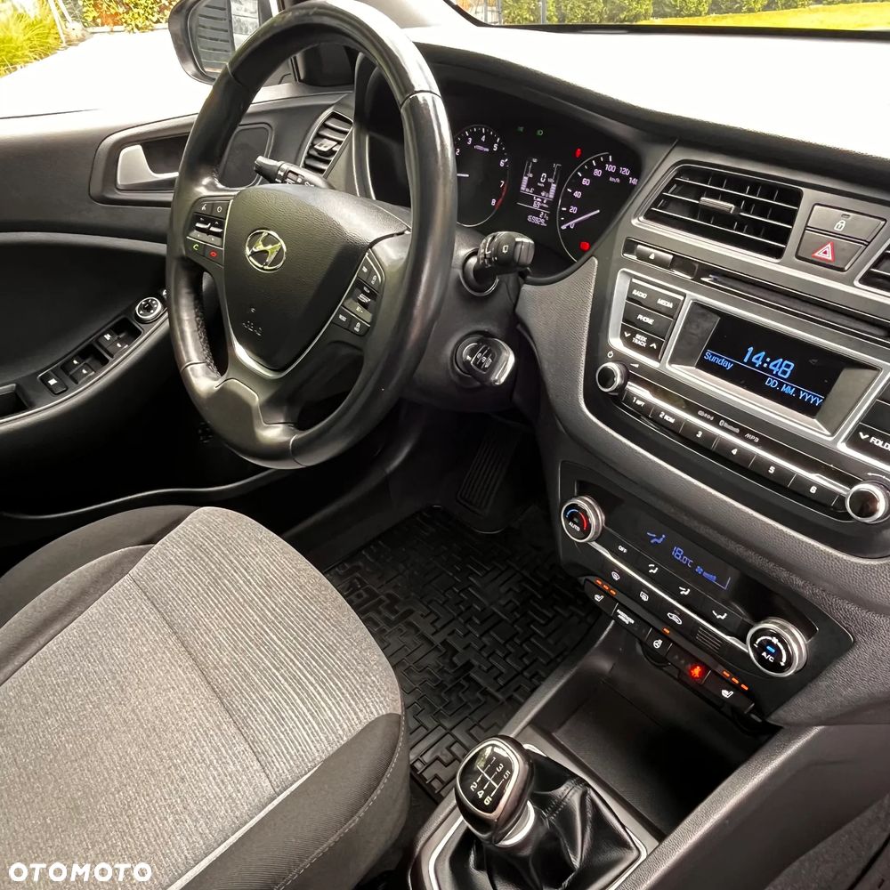 Hyundai i20 1.4 Comfort - 11