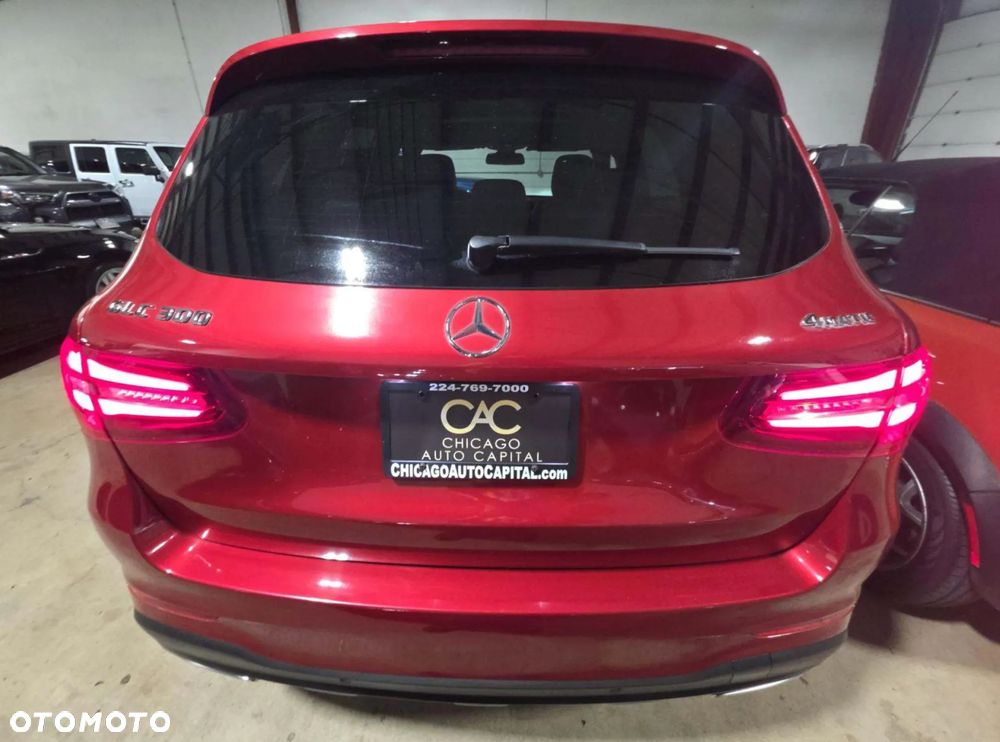 Mercedes-Benz GLC 300 4Matic 9G-TRONIC Exclusive - 7