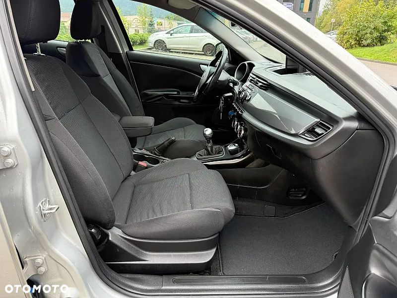 Alfa Romeo Giulietta 2.0 JTDM 16V Turismo - 7