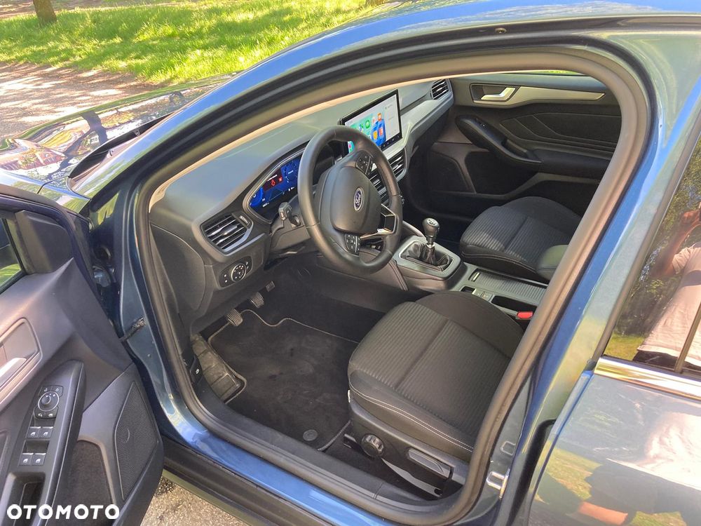 Ford Focus 1.0 EcoBoost Titanium X - 11