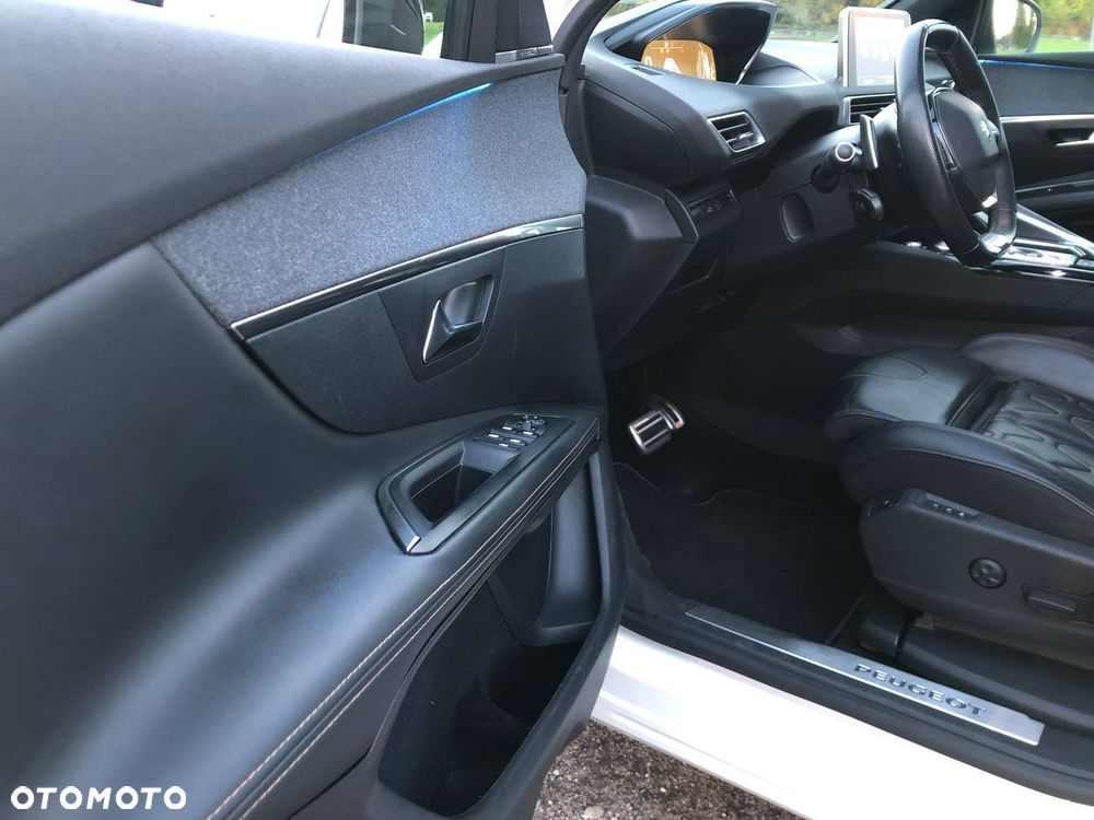 Peugeot 3008 1.5 BlueHDi GT S&S EAT8 - 16