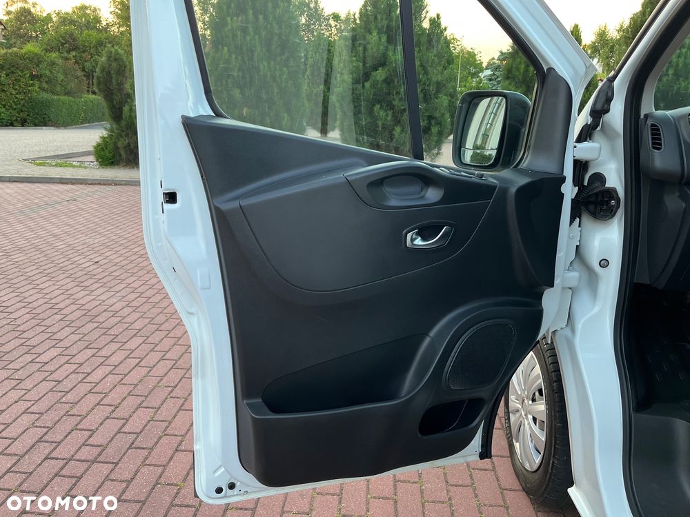 Renault Trafic - 14