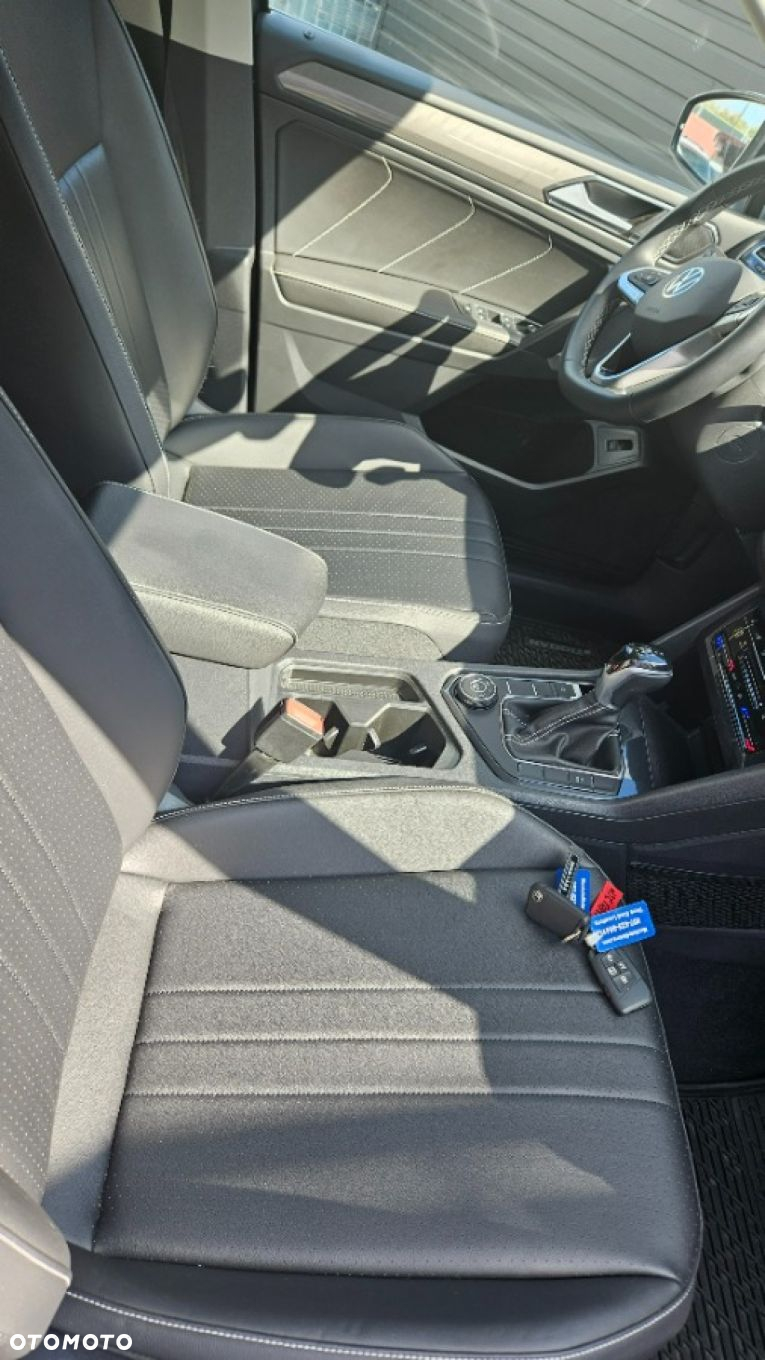 Volkswagen Tiguan - 32