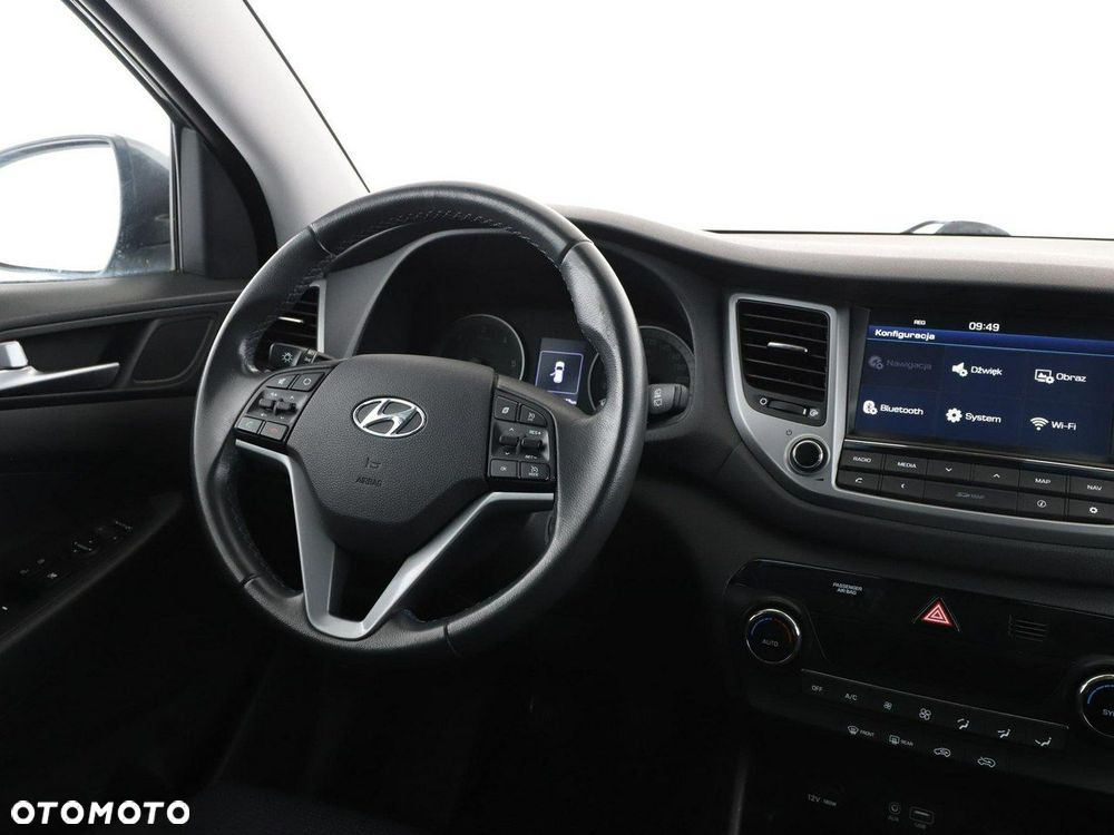 Hyundai Tucson 1.7 CRDI BlueDrive Style 2WD - 17
