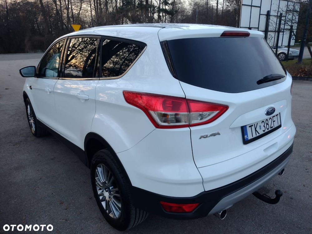 Ford Kuga 2.0 TDCi 2x4 Titanium - 15