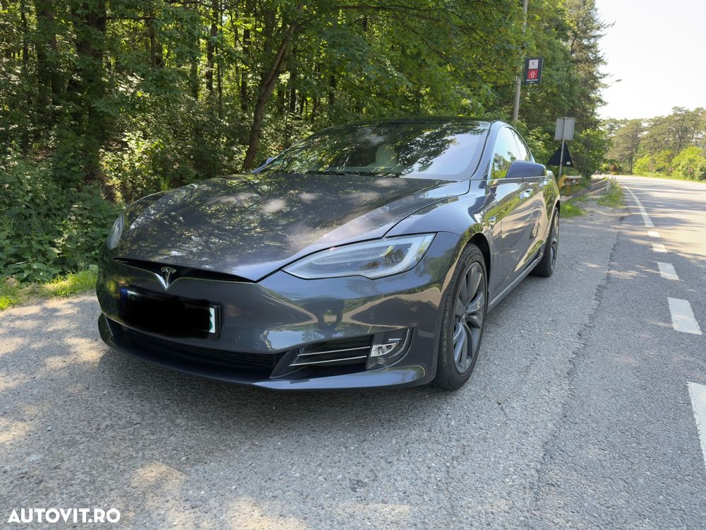 Tesla Model S Performance - 1