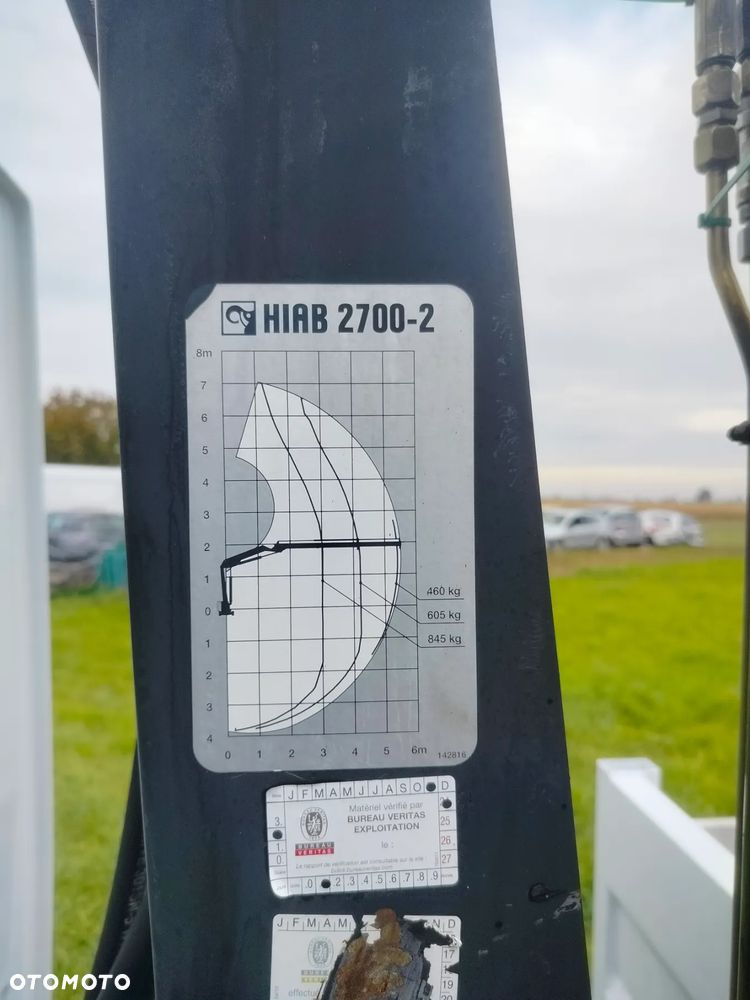 Mercedes-Benz Sprinter - 11