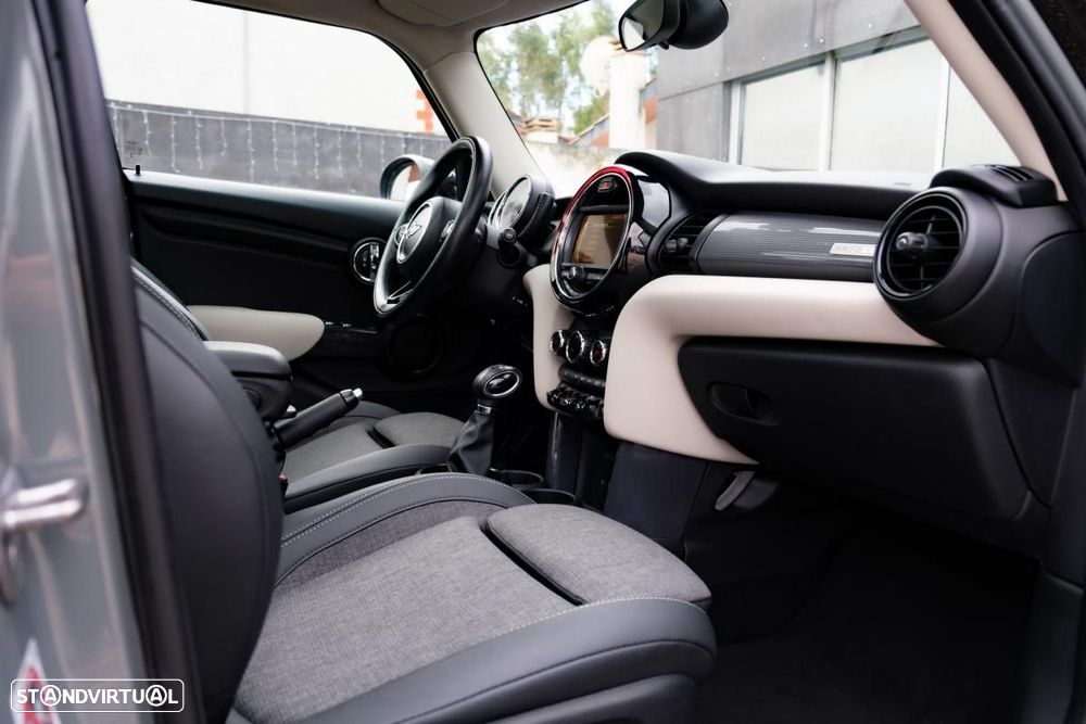 MINI 5 Portas Cooper Aut. Yours - 13