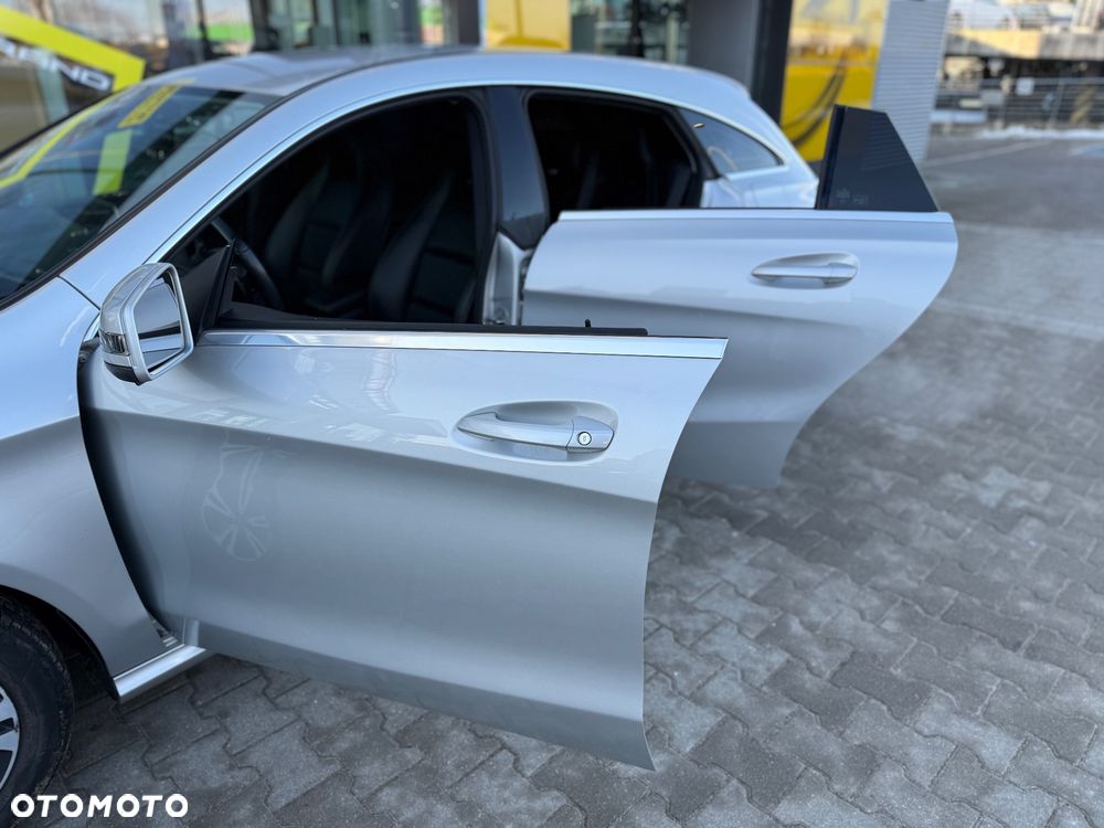Mercedes-Benz CLA 200 d 7G-DCT Urban - 8