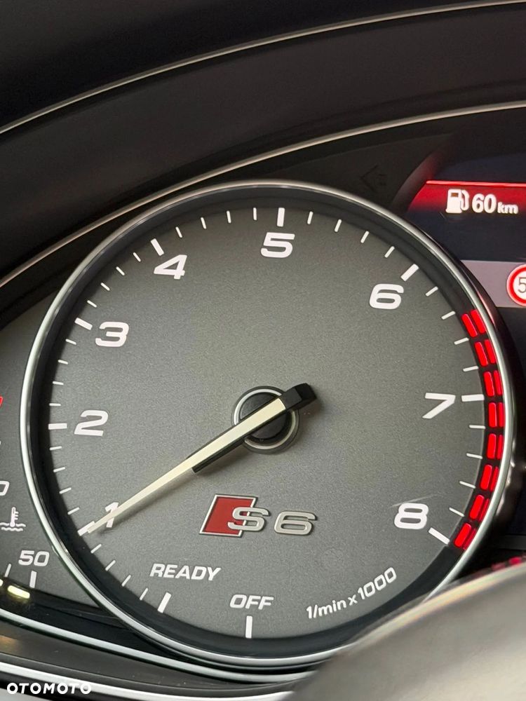 Audi S6 Avant - 39