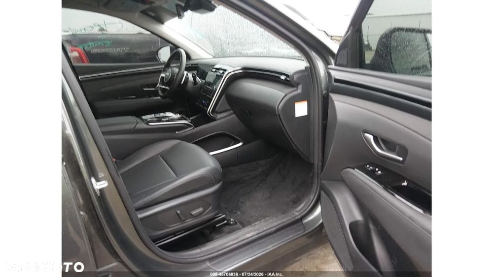 Hyundai Tucson - 8
