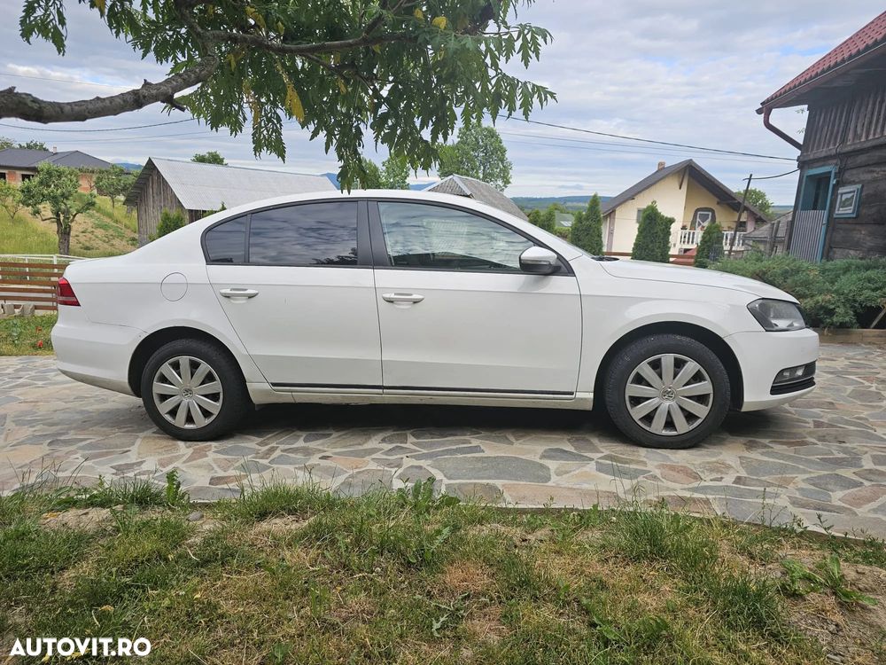 Volkswagen Passat 1.6 TDI BlueMotion Technology Comfortline - 4