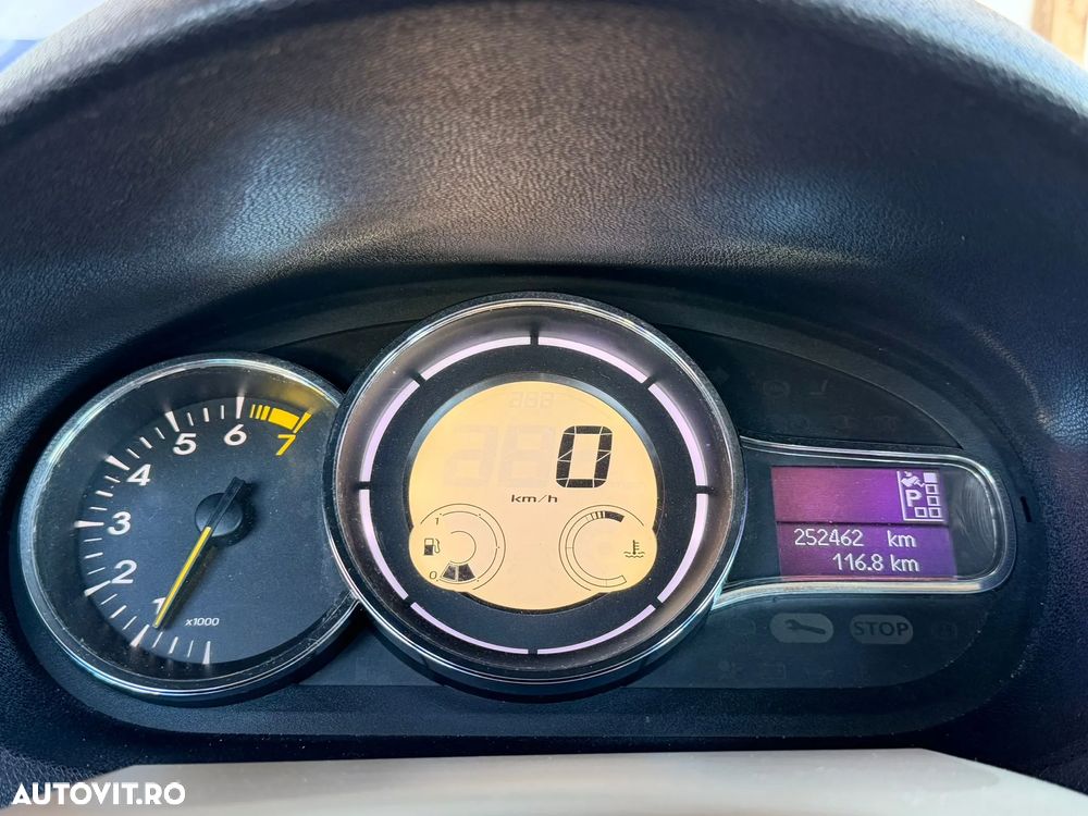 Renault Megane 2.0 140 CVT Dynamique - 9