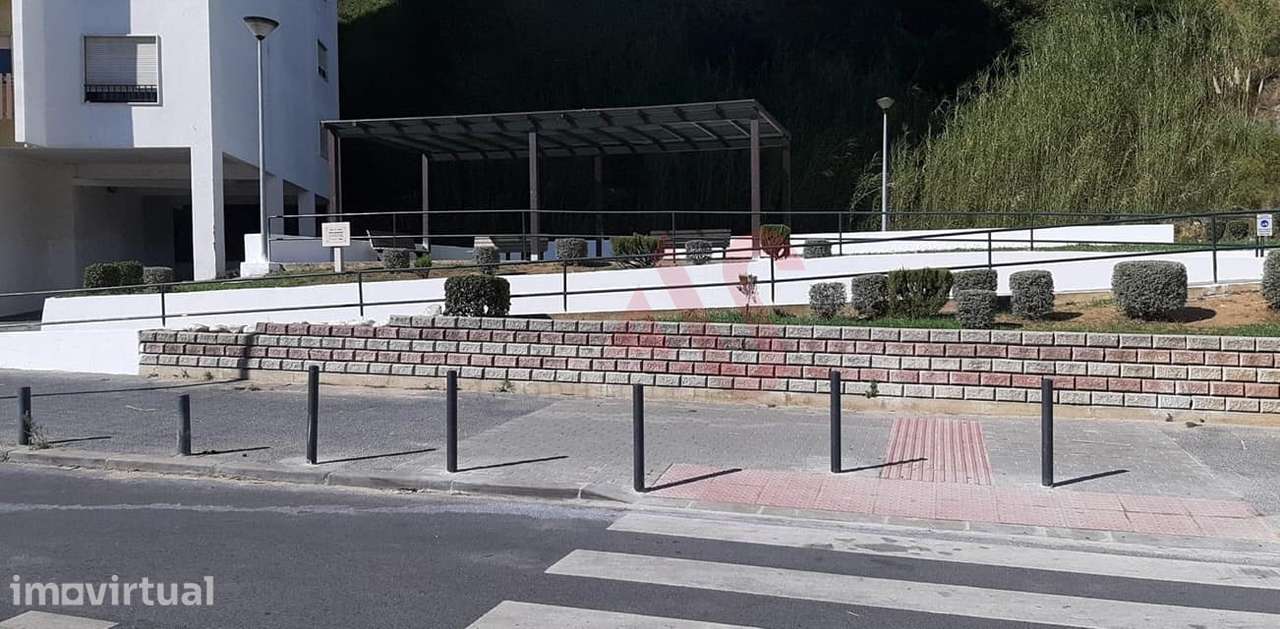 Terreno para construção com 668 m2 em Cacém, Sintra - Grande imagem: 2/5