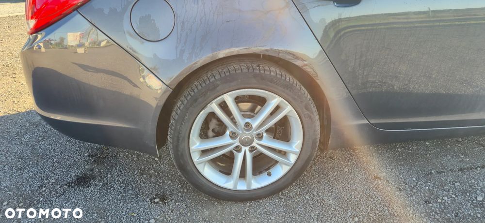 Opel Insignia - 16