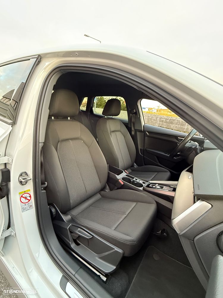 Audi A3 Sportback 30 TDI S tronic S line - 5