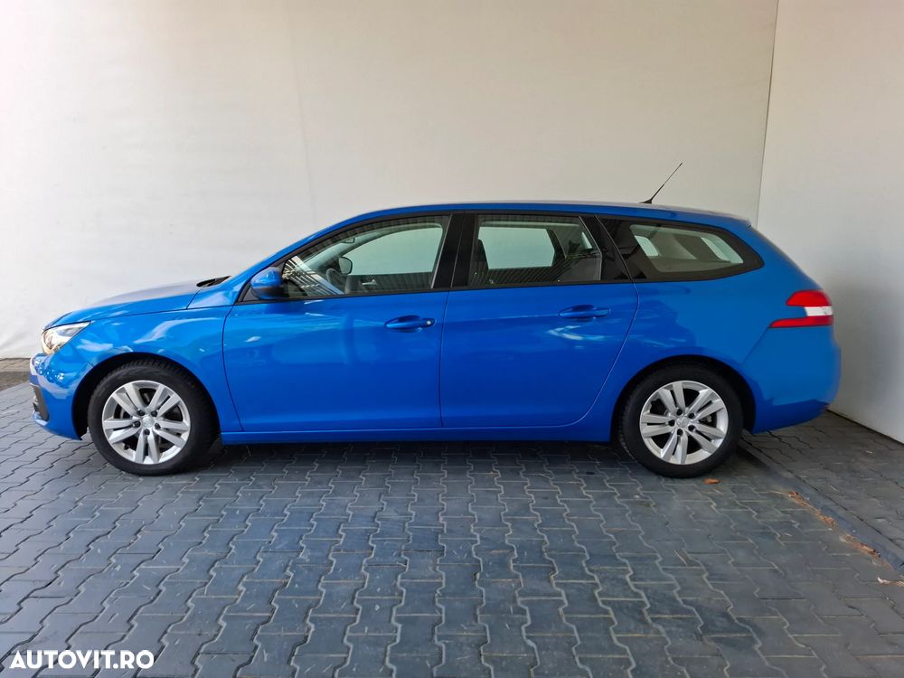 Peugeot 308 SW 1.2 L PureTech Turbo S&S Allure - 3