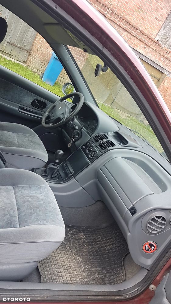 Renault Laguna - 5