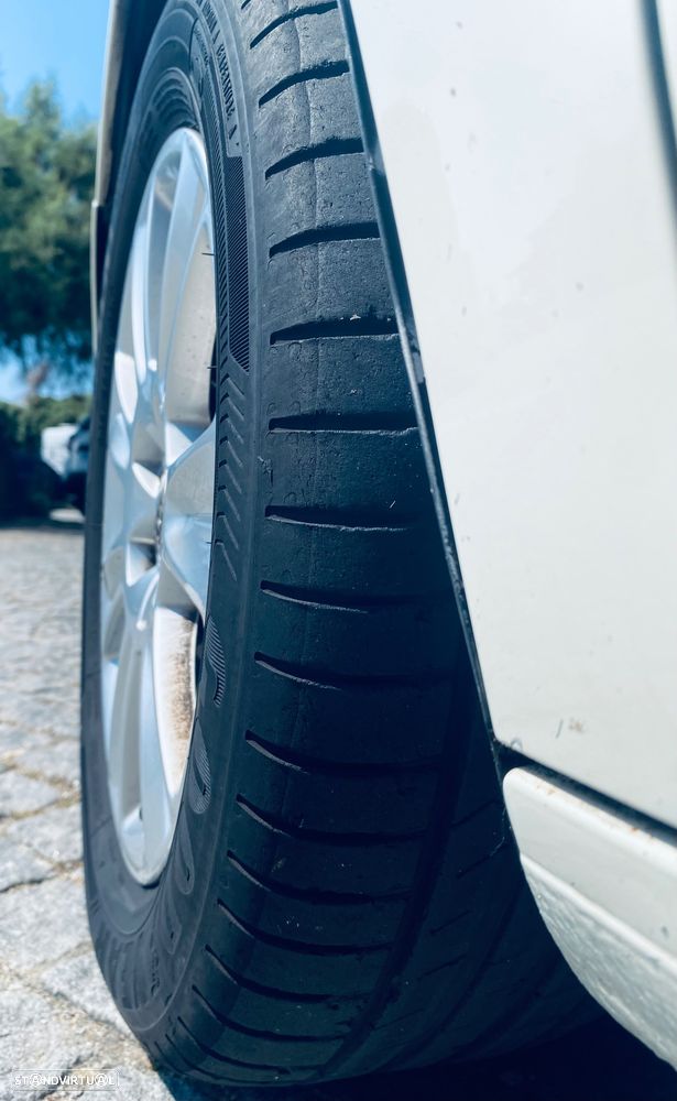 Audi A1 1.6 TDI Attraction - 12