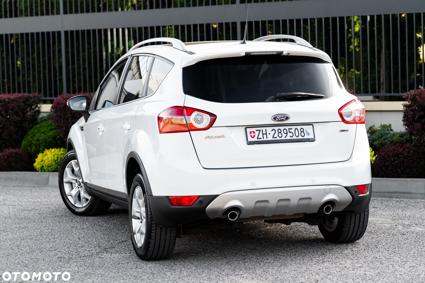 Ford Kuga 2.0 TDCi 4x4 Titanium - 9