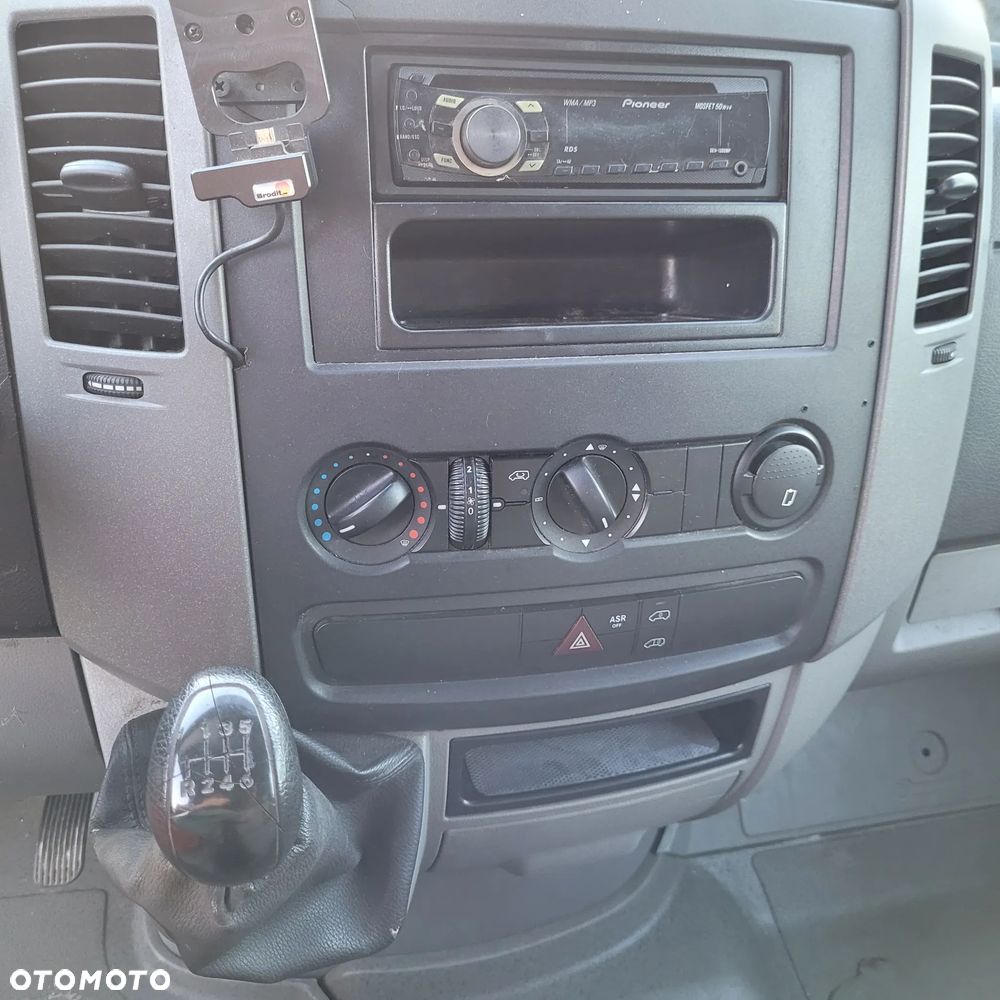 Volkswagen Crafter - 8
