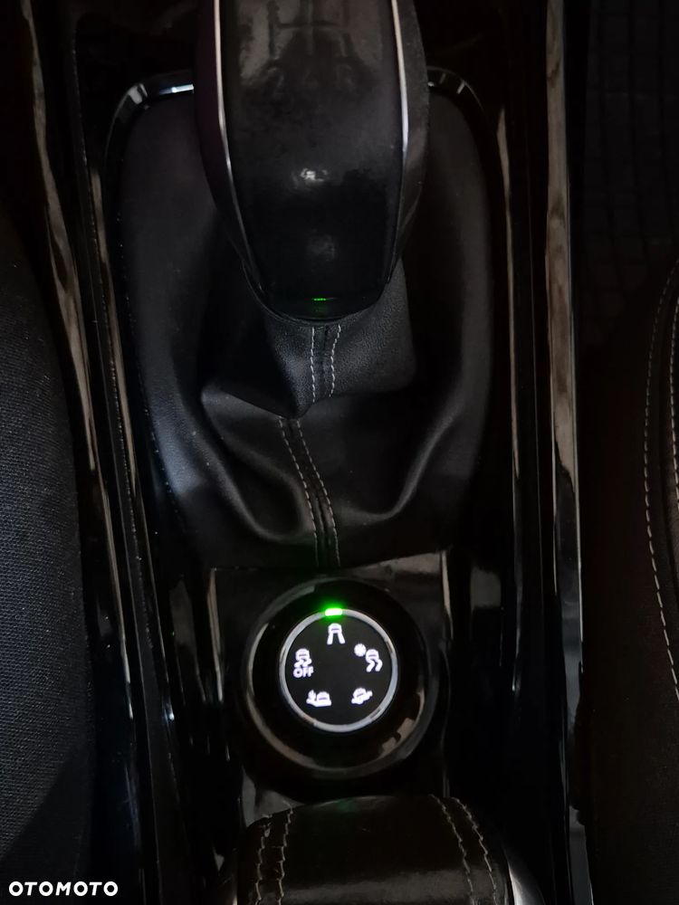 Peugeot 2008 1.6 BlueHDi Allure - 11