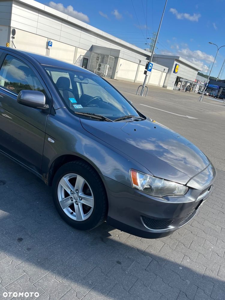 Mitsubishi Lancer - 6