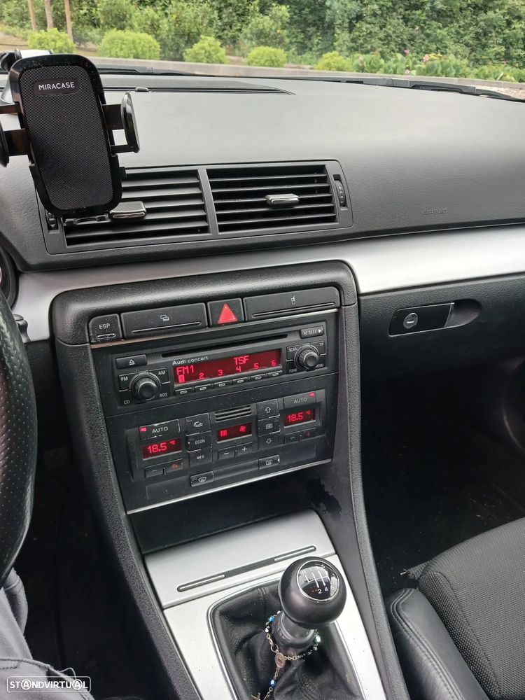 Audi A4 Avant 1.9 TDI m6 S-Line - 8