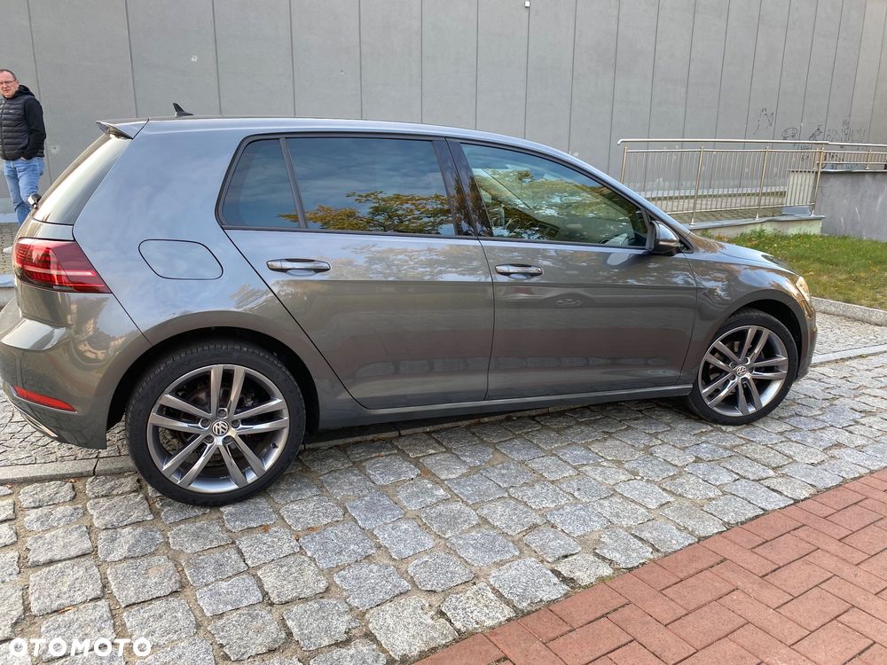 Volkswagen Golf - 4