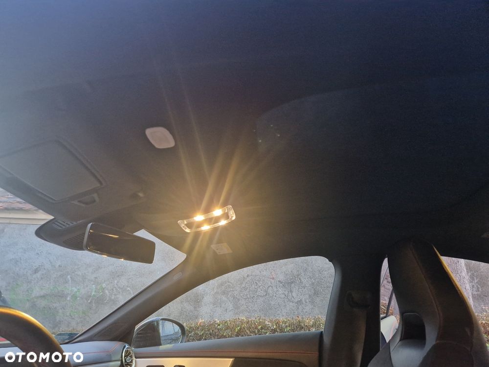 Mercedes-Benz CLA 200 AMG Line 7G-DCT - 12