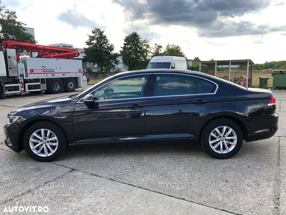 Volkswagen Passat 1.6 TDI DSG Comfortline - 11