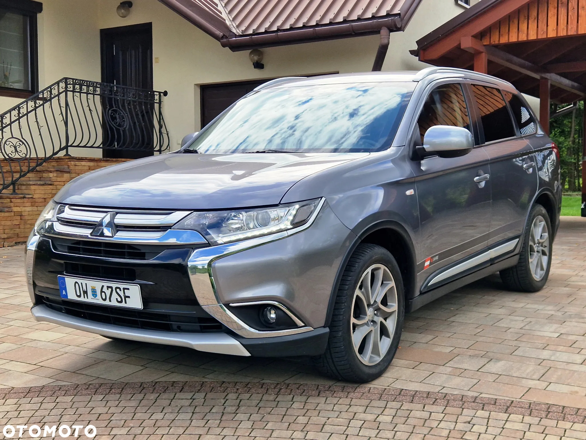 Mitsubishi Outlander - 22