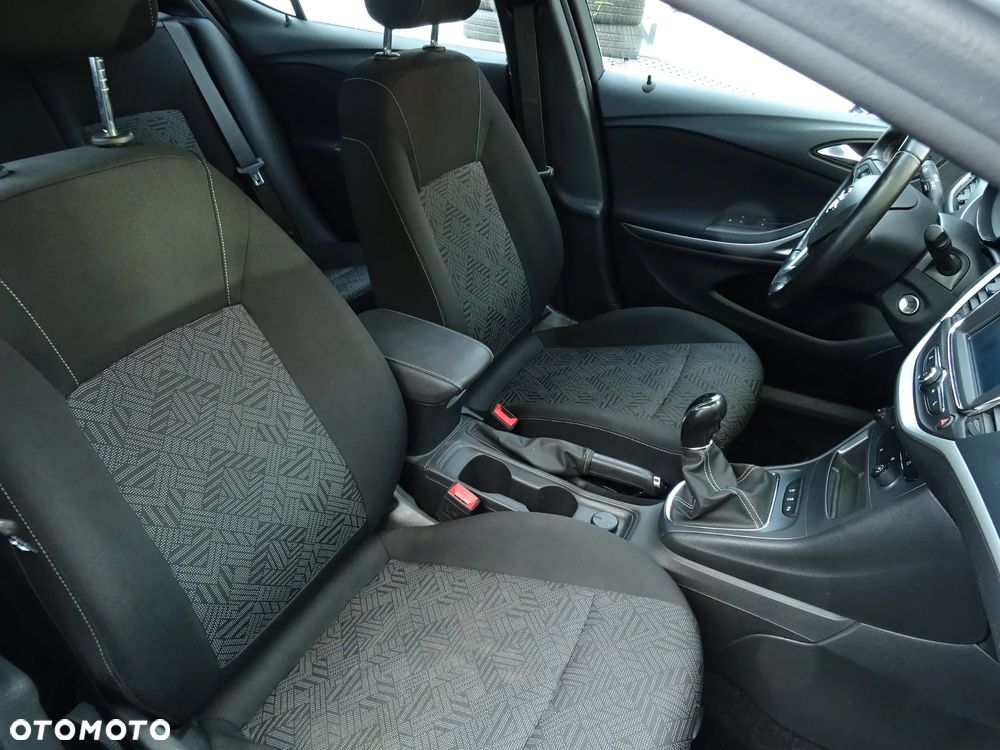 Opel Astra 1.4 Enjoy - 17