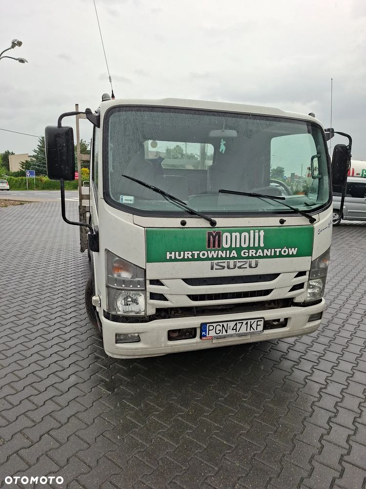 Isuzu N35 - 5