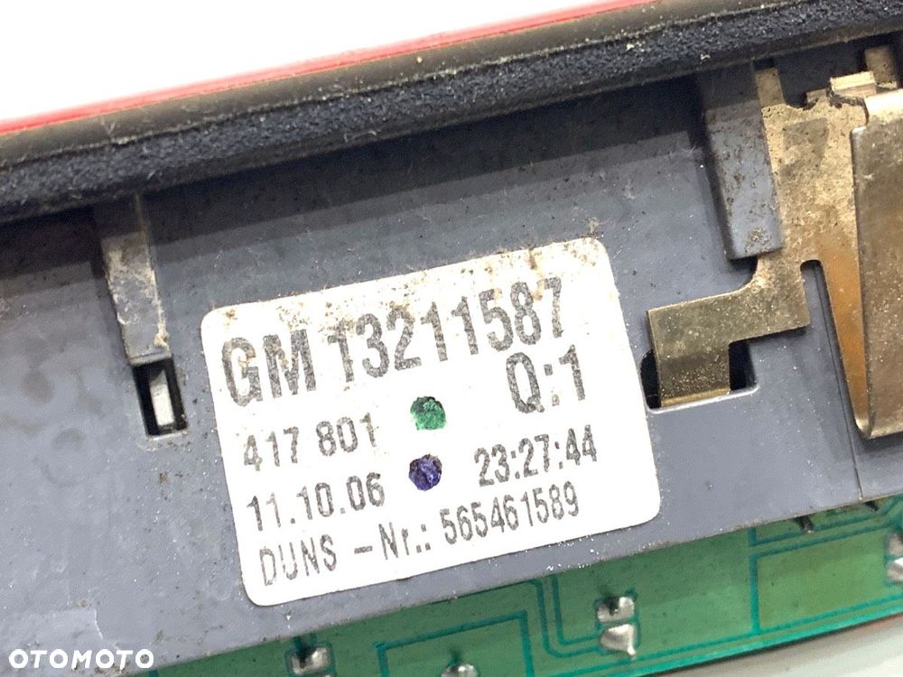 LAMPA STOP  OPEL ZAFIRA / ZAFIRA FAMILY B (A05) 2005 - 2019 1.9 CDTI (M75) 74 kW [100 KM] olej - 4