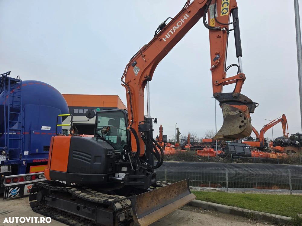 Hitachi ZX85, 2021, 4.088h, CUPLA RAPIDA+3 CUPE NOI, Senile CAUCIUC 90% ok, Inst hidr de picon pe bratele de excavare, A doua inst hidr pe bratele de excavare, Ad sapare 5m, ridica 4,5t, camera spate, 8.650kg, leasing 4 ani-6.500lei/luna, PROMOTIE 56.900 EUR - 38