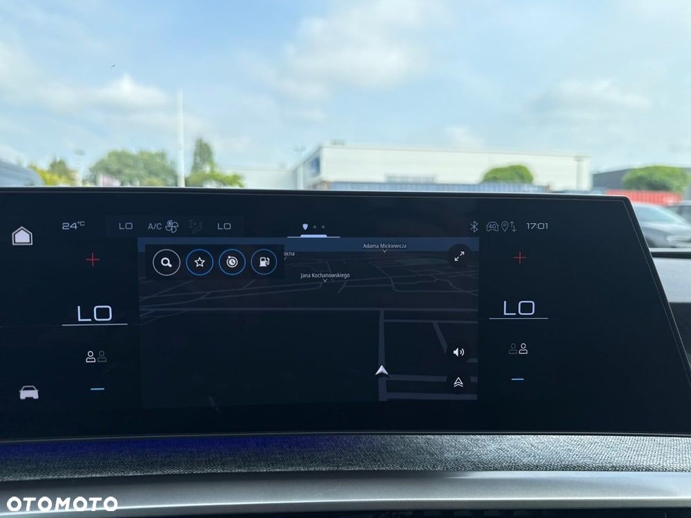 Peugeot 3008 1.2 PureTech mHEV Allure Pack S&S e-DCS6 - 19
