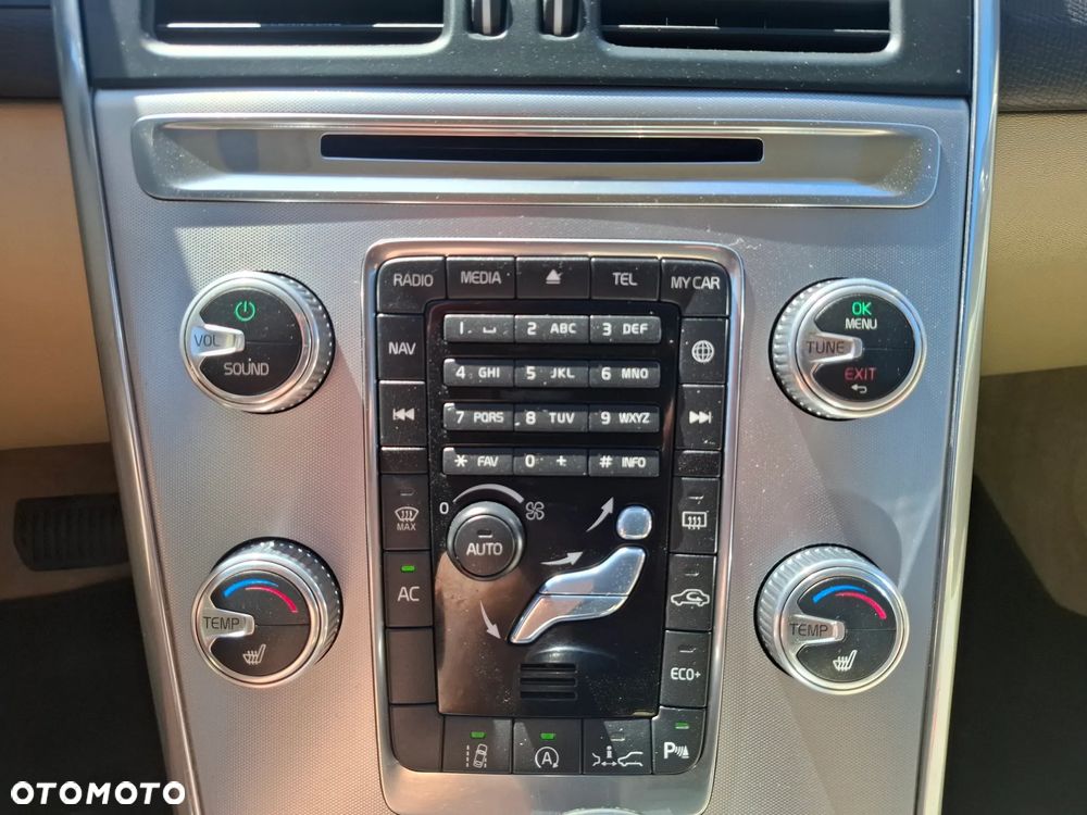 Volvo XC 60 D4 Geartronic Kinetic - 21