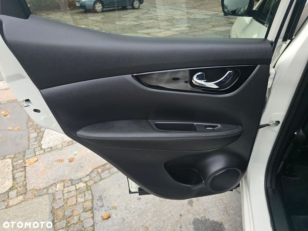 Nissan Qashqai ver-1-2-dig--t-n--connecta-xtronic - 22