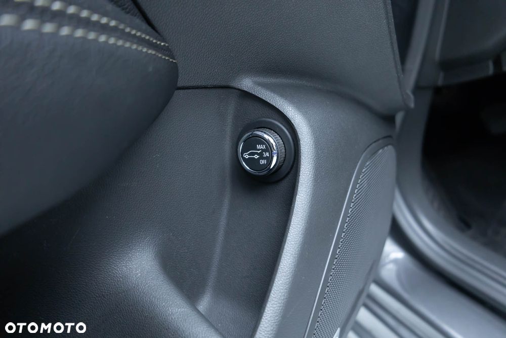 Opel Insignia 2.0 CDTI Business Elegance S&S - 17