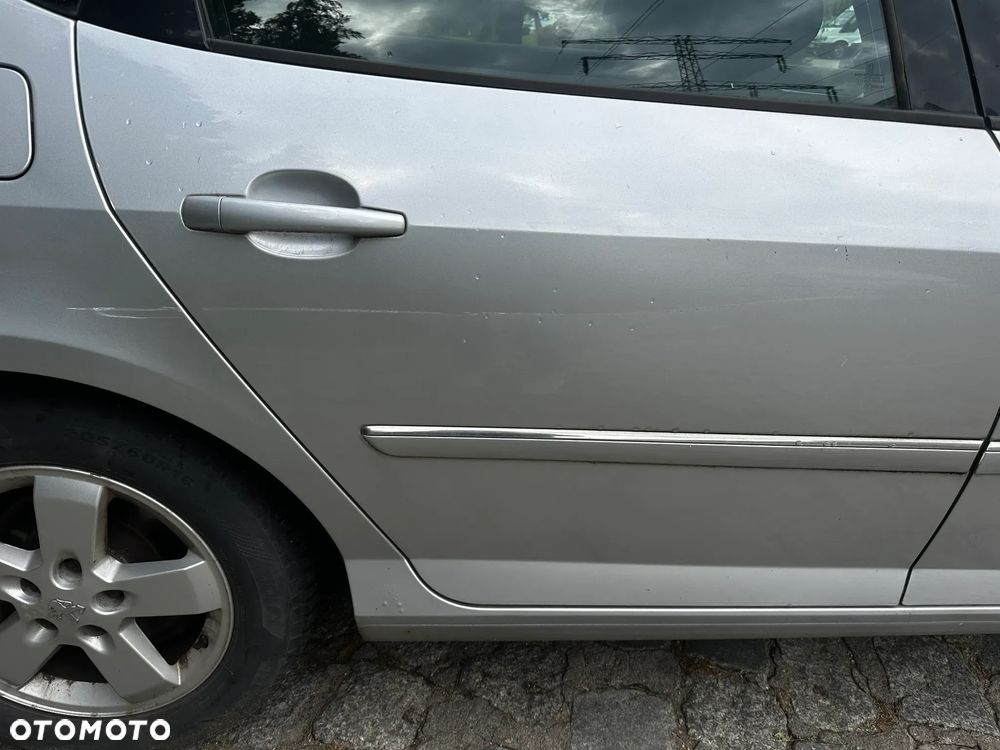 Peugeot 407 - 12